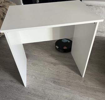 Продам стол икеа для школьника