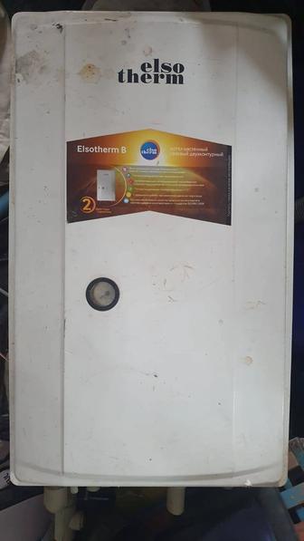 Продам газовый настенный котел