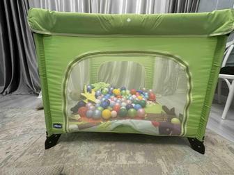 Продам детский игровой манеж Chicco.