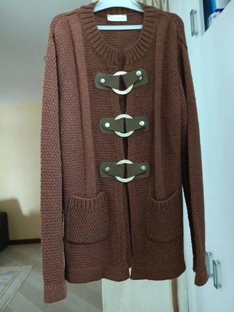 Продам новую кофточку импортную