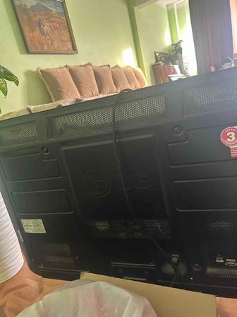 Продам телевизор lg