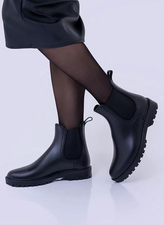 Резиновые сапоги