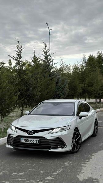 Аренда авто с водителем Camry 75