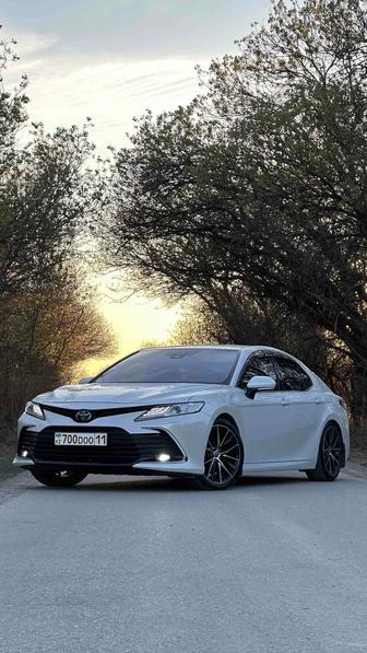 Аренда авто с водителем Camry 75