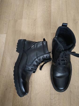 Продам ботинки Италия, р 41