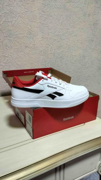 Оригинальные кроссовки Reebok, размер 40, бело-красные