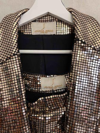 Продаю новогодний костюм