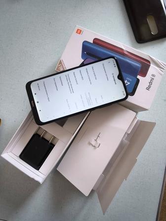 Телефон Xiaomi redmi 8
