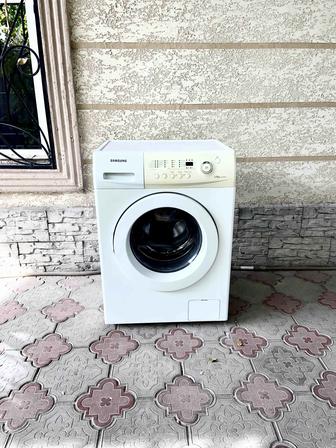Продам стиральную машинку