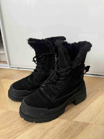 Продам зимние сапоги