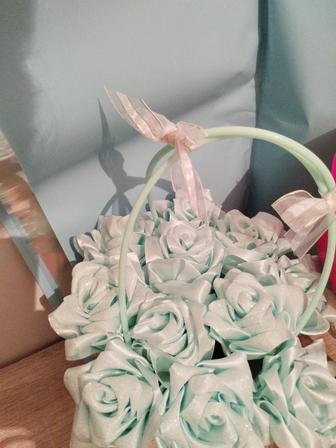 Атласные розы