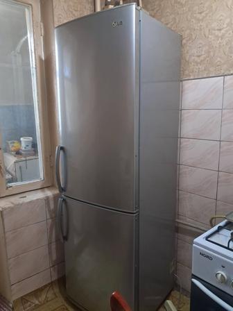 Продается холодильник