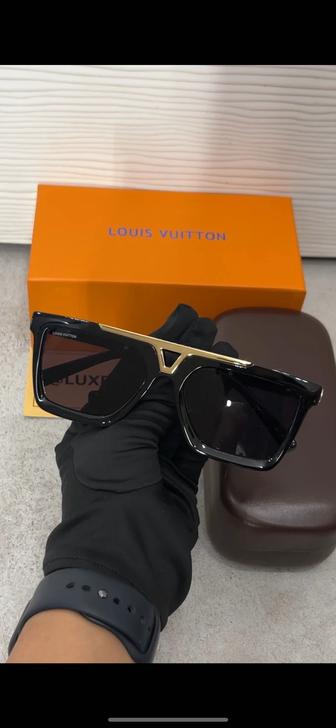 Очки LOUIS VUITTON