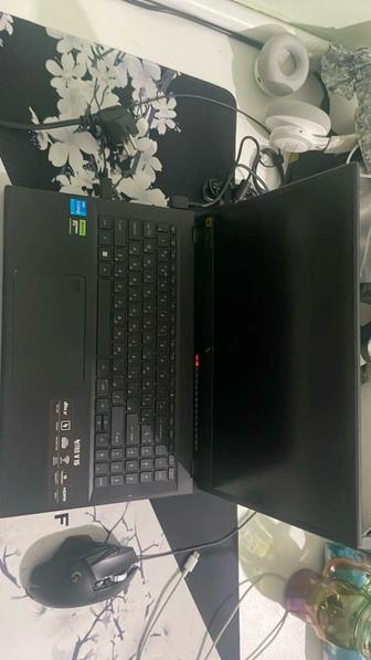 Ноутбук Acer Nitro V 15 15.6 / 16 Гб / SSD 512 Гб / / ANV15-51 / NH