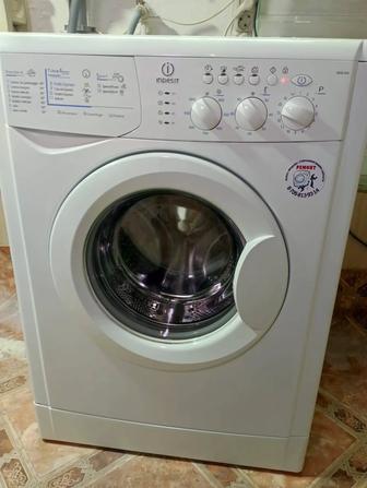 Стиральная машина Indesit 5 кг