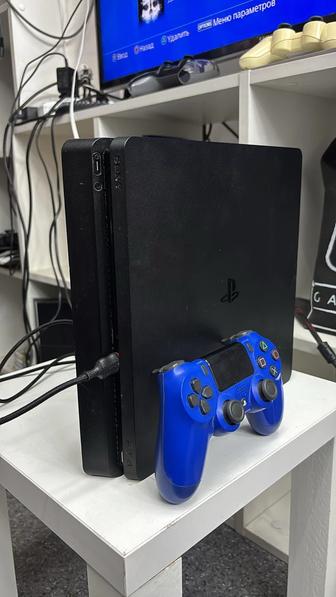 PlayStation 4 Slim