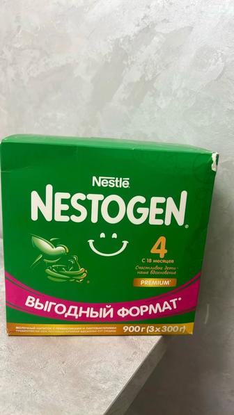 Смесь Nestogen 4