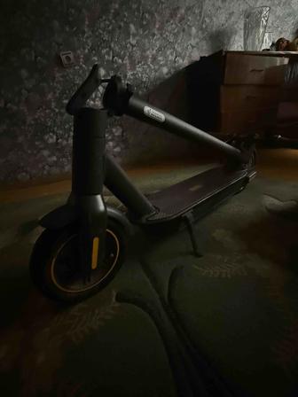 Ninebot KickScooter Max G30P