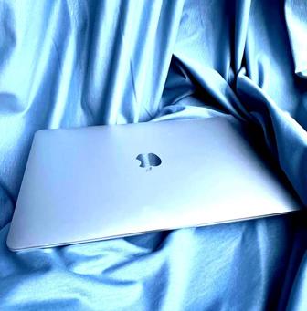 MacBook Air M1 2020