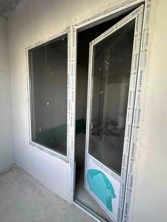БУ пластиковые двери и окно для балкона