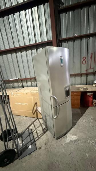 Холодильник LG