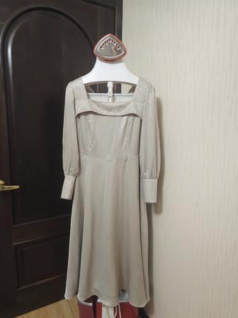 Платье на 44-46 размер от LICHI