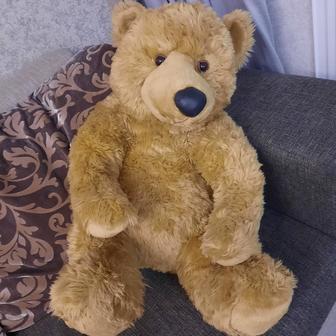 Продам плюшевого медведя