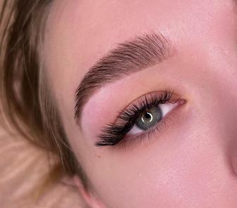 Наращивание ресниц и оформление бровей