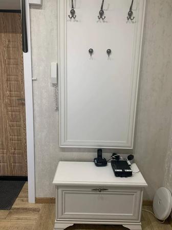 Прихожая с зеркалом
