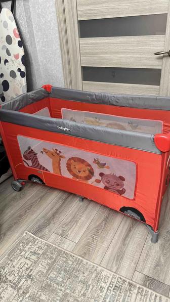 Кроватка-детский манеж