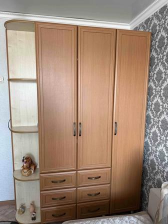 Продам спальный гарнитур