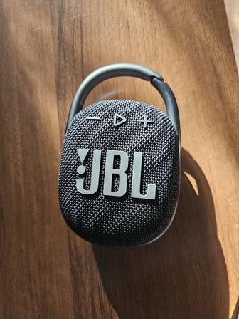 Продаю Блютуз колонку JBL