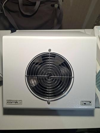 Продаю стол маникюрный