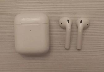 Продаю Airpods 1