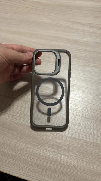 Чехлы на Айфон 15 про