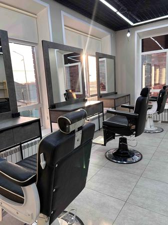 Сдам кресло и парикмахерский стол