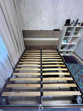 Продаю кровать в хорошем состояние