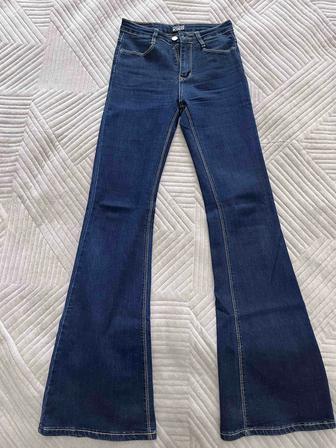 Продам джинсы