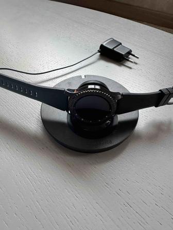 Наручные часы Samsung