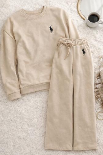 Костюм спортивный