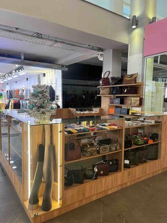 Торговое оборудование, витрина