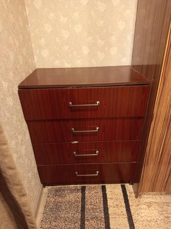 Комод в хорошем состоянии