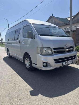 Пассажирские перевозки на Тойота Хайс. Услуги микроавтобуса. Развозка
