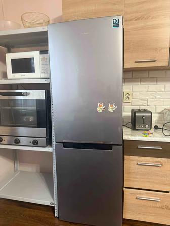 Продам холодильник Samsung