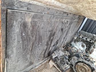 Двери наружные железные б/у