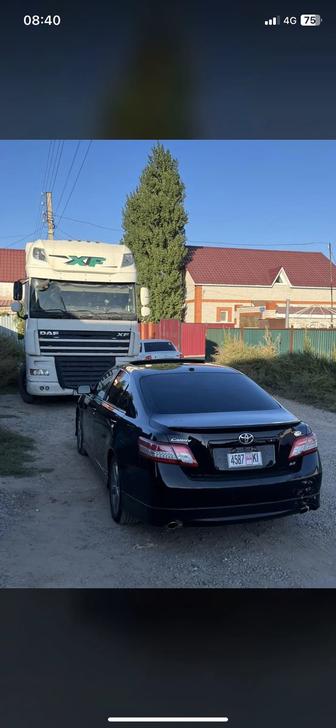 Сдам в аренду тойота камри с водительямна длительный срок или часовой