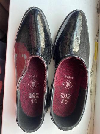 Мәсі сатамын. Продам сапоги