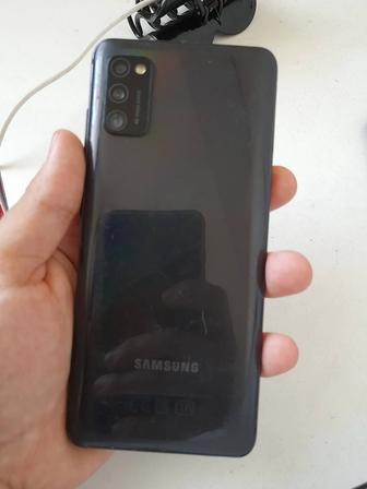 Продам Samsung A41