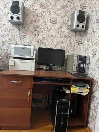 Компьютер с подставкой