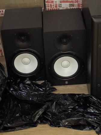 Мониторы Yamaha Hs8